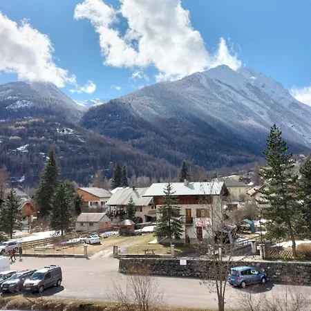 A Decouvrir Joli Petit Appart Au Coeur Du Village Vallouise Extérieur photo