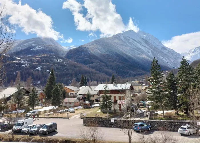 A Decouvrir Joli Petit Appart Au Coeur Du Village